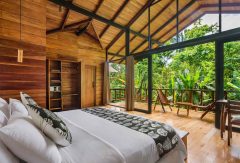 2 SCH – Rooms – STE Matrimonial III – Sacha31. Alta_11zon