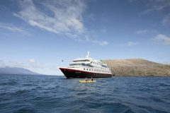 Galapagos-Vessel-SantaCruzII-outside-ezgif.com-webp-to-jpg-converter