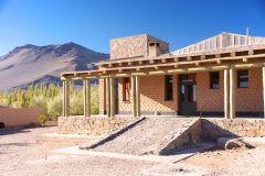 LR Outside View. Hosteria El Penon A. Gaydou