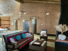 Sala de estar Hostería El Peñón – Romina – LR