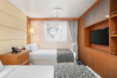 Antarctica – Ocean Endeavour – Comfort Twin