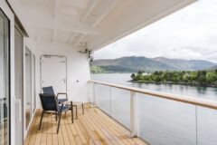 Outside cabin upper deck w balcony (XY)