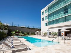 holiday-inn-quito-Pool