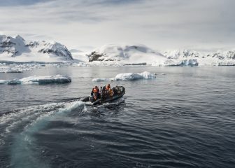 Antarctica – Oceanwide – Zodiac Cruising – Dietmar Denger