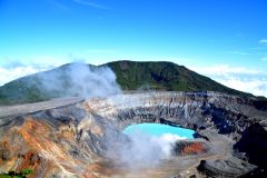 COS_PoasVolcano_Shutterstock_253647520