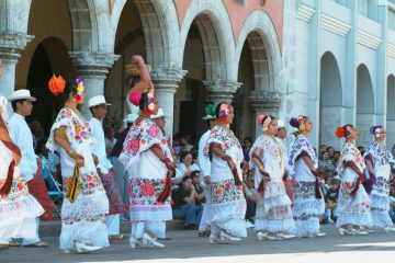Dancers in traditional dress in Mexico
