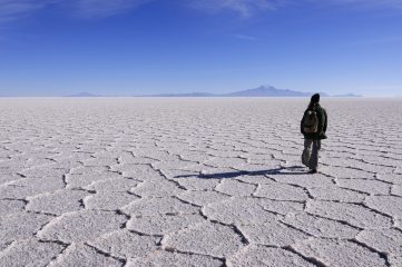 BOL_UyuniSaltFlats_iStock_173828378