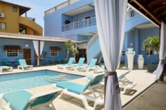 BEL_Caribbean_Hopkins_ParrotsCove_ISLANDEXPEDITIONS_supplier (1)