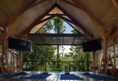 AMOR ARENAL – Yoga Platform