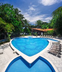 COS_Aninga Lodge_pool area
