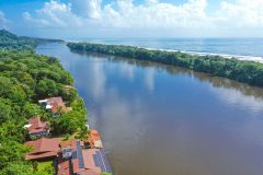 Tortuga Lodge & Gardens