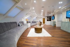 Ocean Spray Interior