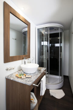 Manatee Amazon Explorer