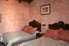 GUA_Antigua_HotelMesonDeMaria_TJS_staff (3)