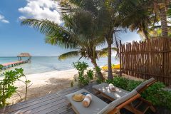 Mexico_Riviera Maya_Tulum_Alea sunloungers