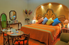 OAXACA HOTEL BEDROOM