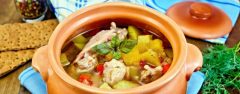 COL_Linas Chicken Hot Pot_Free_shutterstock_139827544