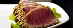 LATAM_Seared Tuna Seasme Crust_Free_shutterstock_196680920