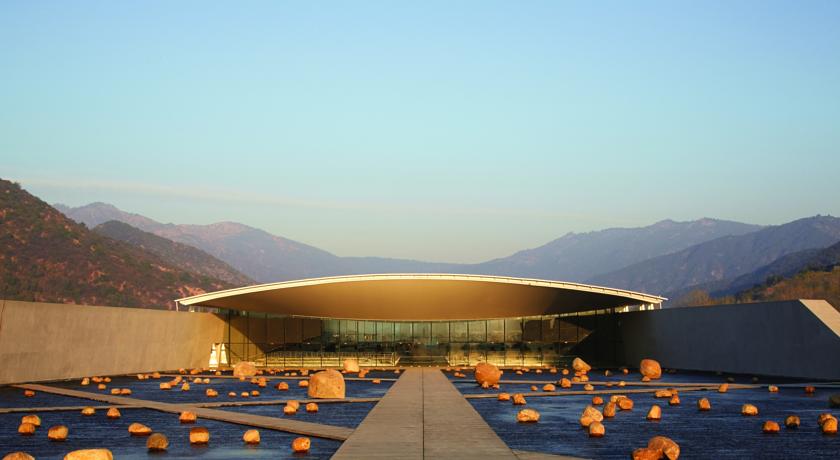 chihtl53_millahue_vinavik_web_freewithcredit chihtl53_millahue_vinavik_web_freewithcredit