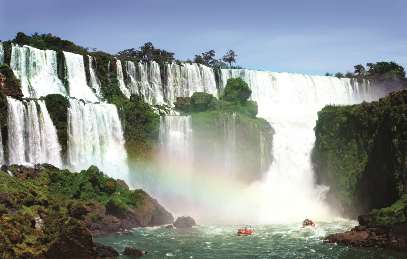 ARG_Iguazu Falls_shutterstock_30953605