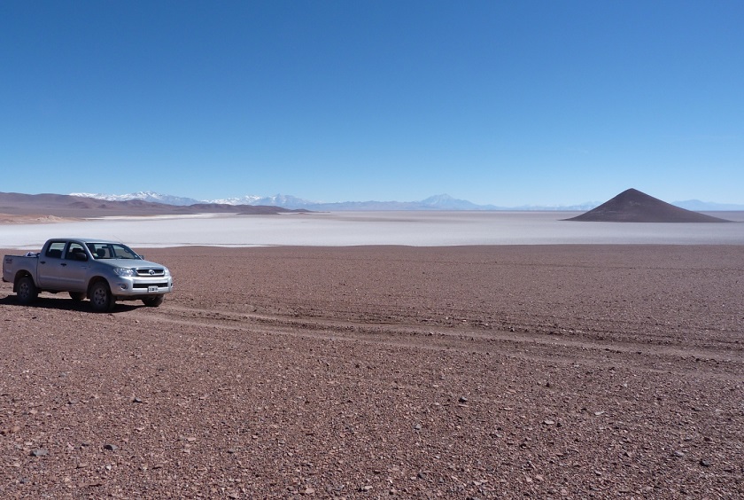 Argentina_SaltanorthwestAndes_Puna_DavidNichols-3