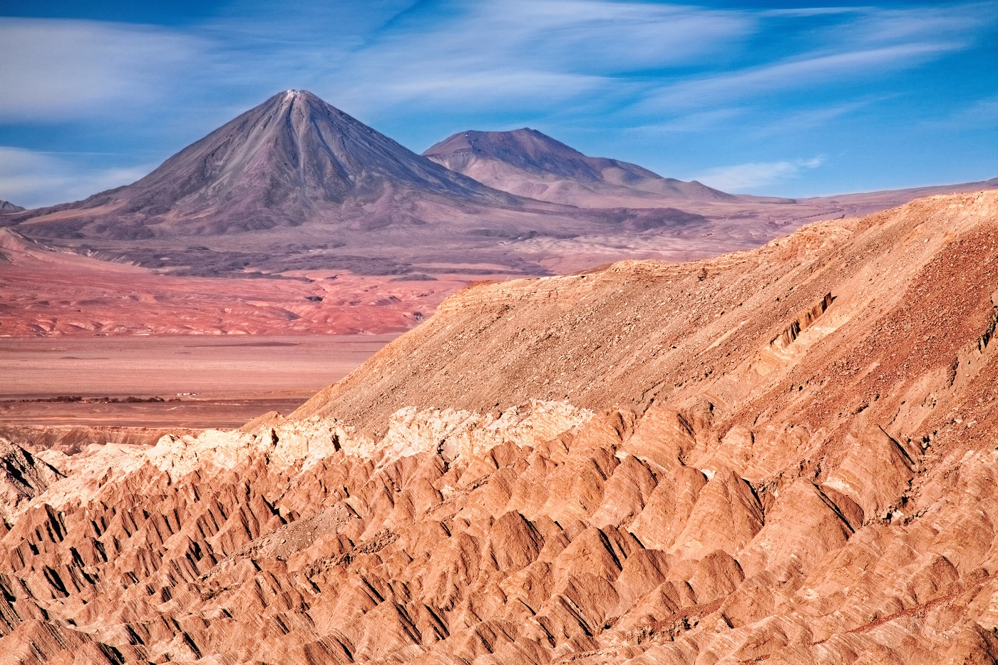 CHI_AtacamaDesert_MoonValley_shutterstock_154734029