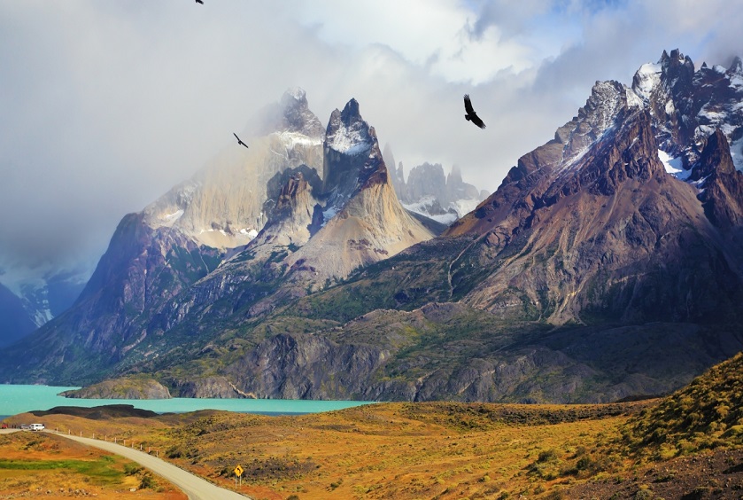 Chile_TorresdelPaineNationalPark_ShutterStock-8 Torres del Paine