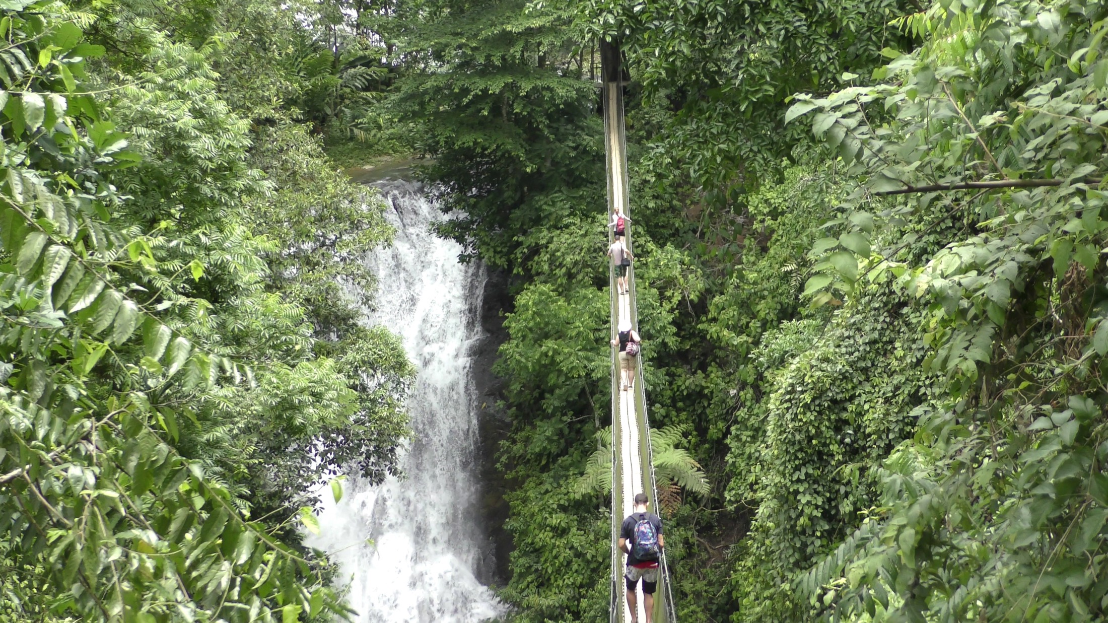 COS_HangingBridge_AV_free