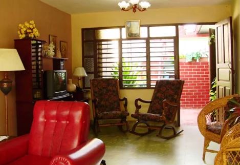 CUB_CasaRafaelYAdris_Website_FreewithCredit