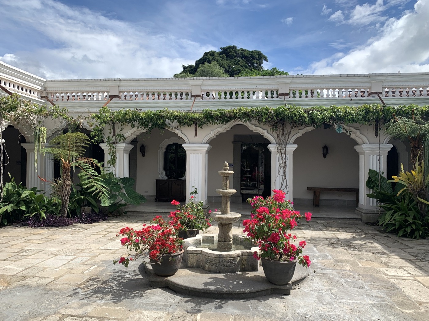 GUA_Antigua_HotelPensativo_BZR