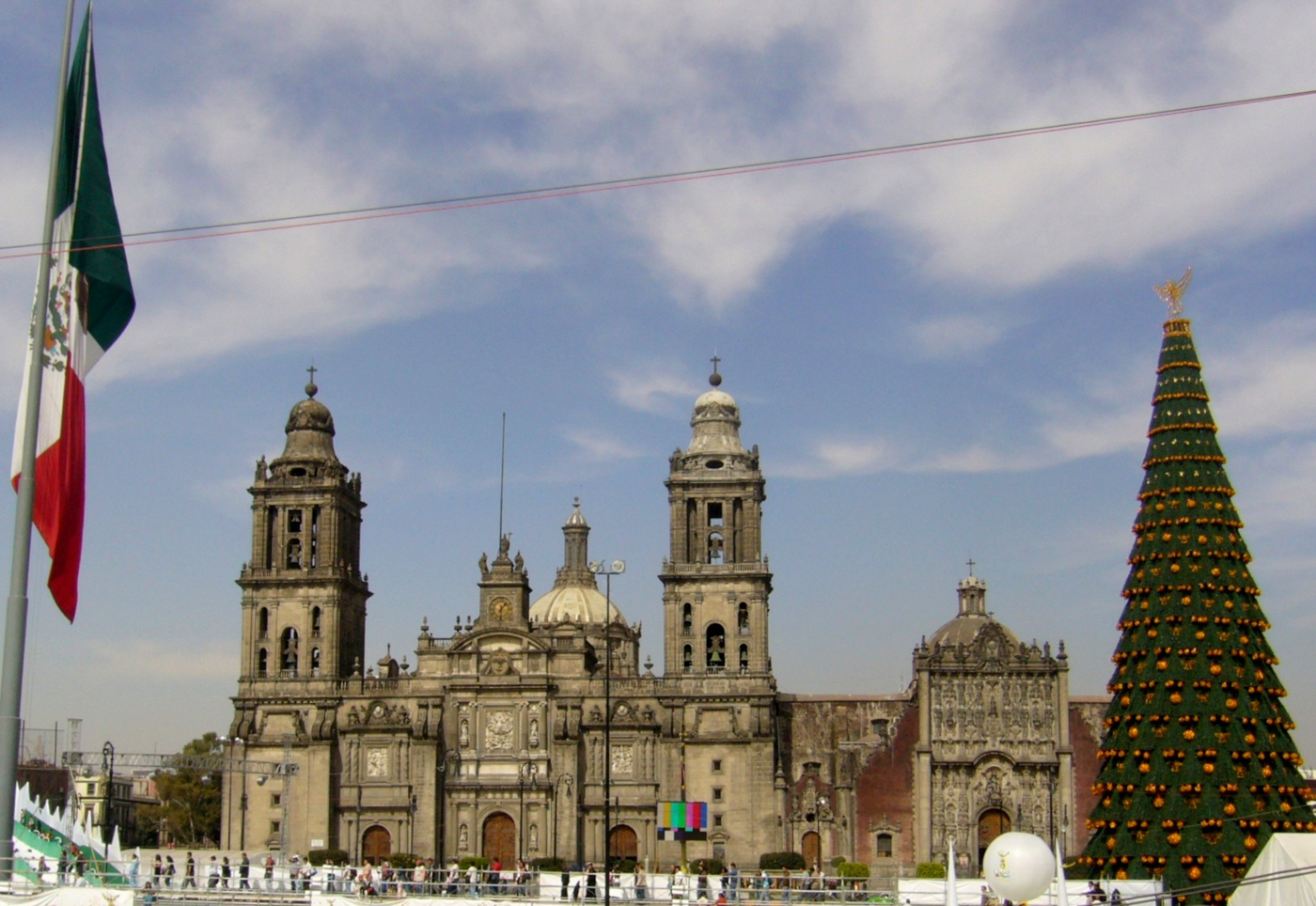 MEX_Zocalo_Christmas_RA_free