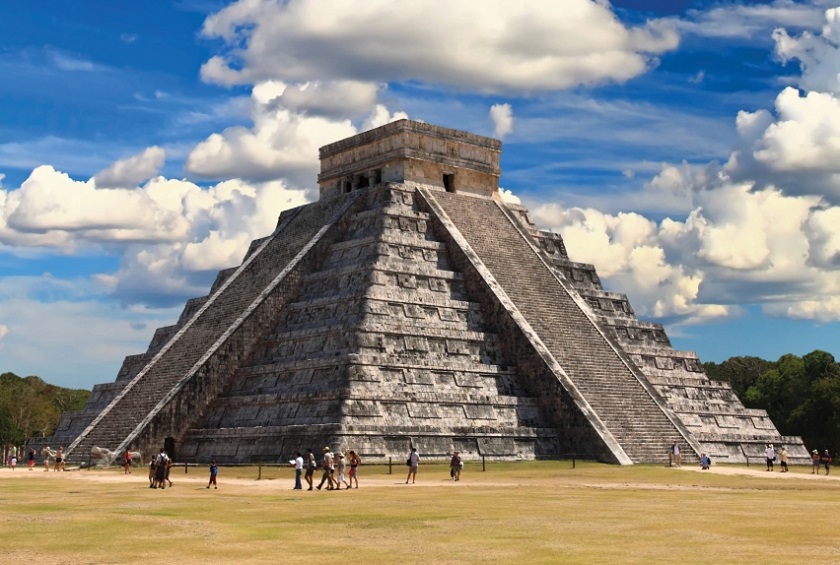 Mexico_YucatanPeninsula_ChichenItza_ShutterStock