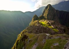 PER_MachuPicchu_shutterstock_111709355_freewithcredit
