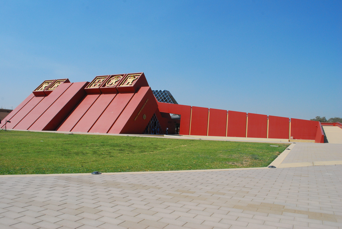 PER_Sipan_RoyalTombsMuseum_FSR_free (7)