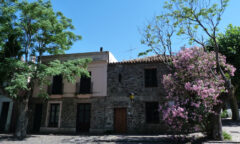 uru_colonial_DN_free (2)