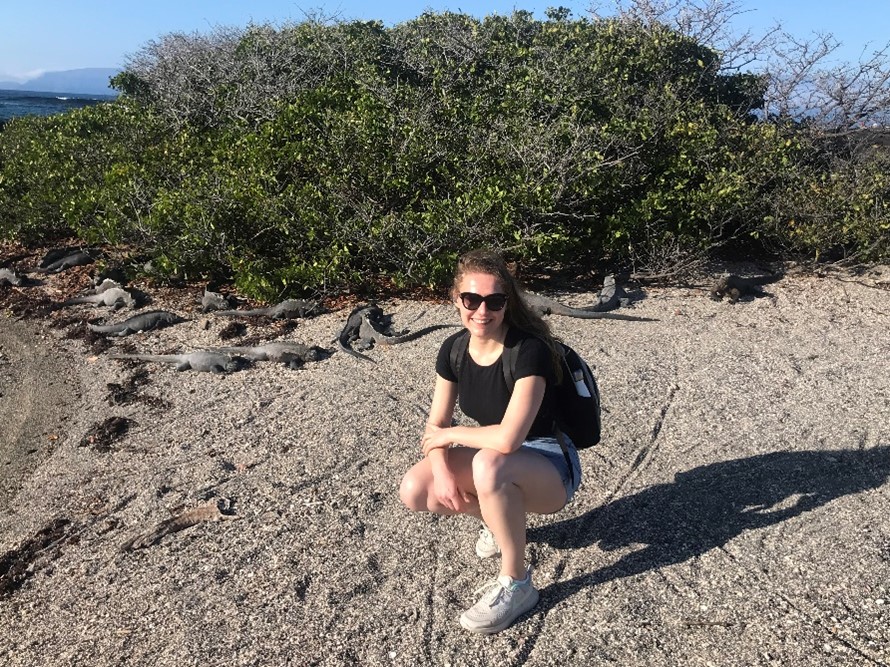Charlotte in Galápagos