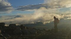 ecu22-sunset-walk-beside-a-volcanic-lake-im-free