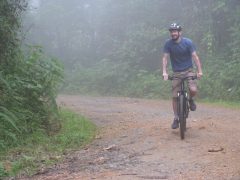 ecu33-mountain-bike-to-mindo-cloudforest-dn-free