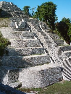 gua12-visit-the-ruins-of-yaxha-free-stp