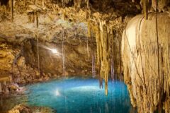 mex25-cenotes-free-istock-000015388039