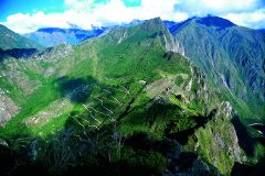 per39-huayna-picchu-free-santuarylodge